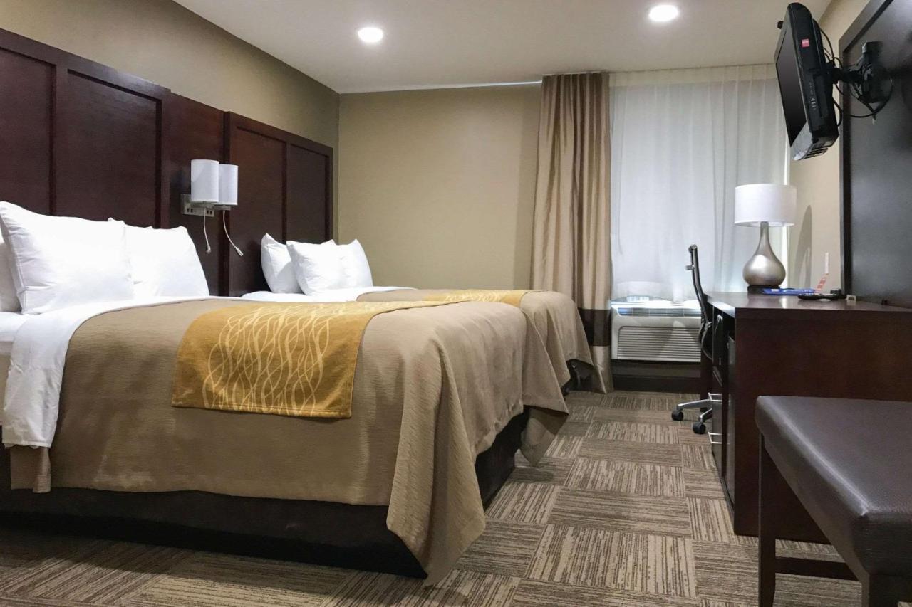 Giles Hotel Inn And Suites Pulaski エクステリア 写真