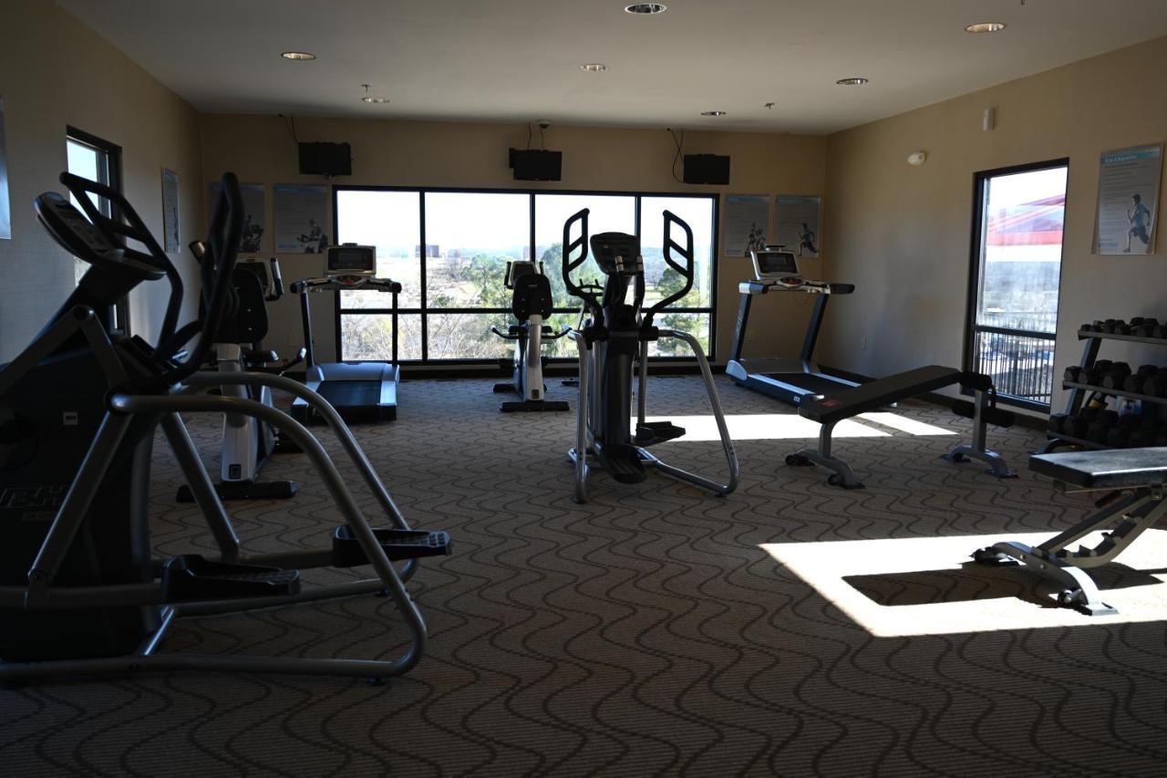 Giles Hotel Inn And Suites Pulaski エクステリア 写真