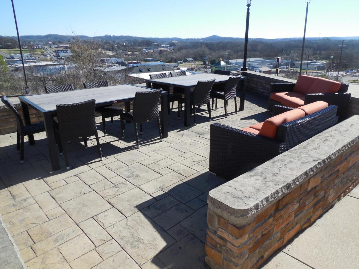 Giles Hotel Inn And Suites Pulaski エクステリア 写真
